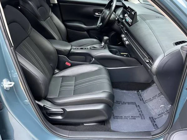 2025 Honda HR-V 3rd Gen - Image 19 of 21