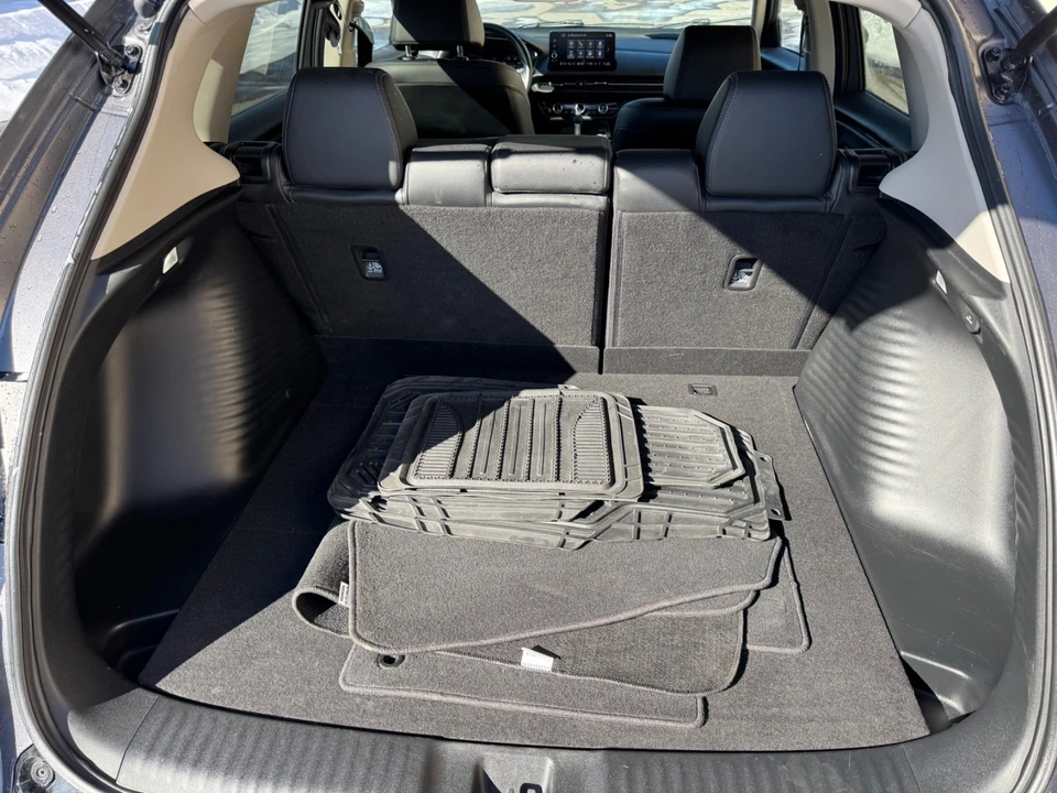 2025 Honda HR-V 3rd Gen - Image 15 of 18