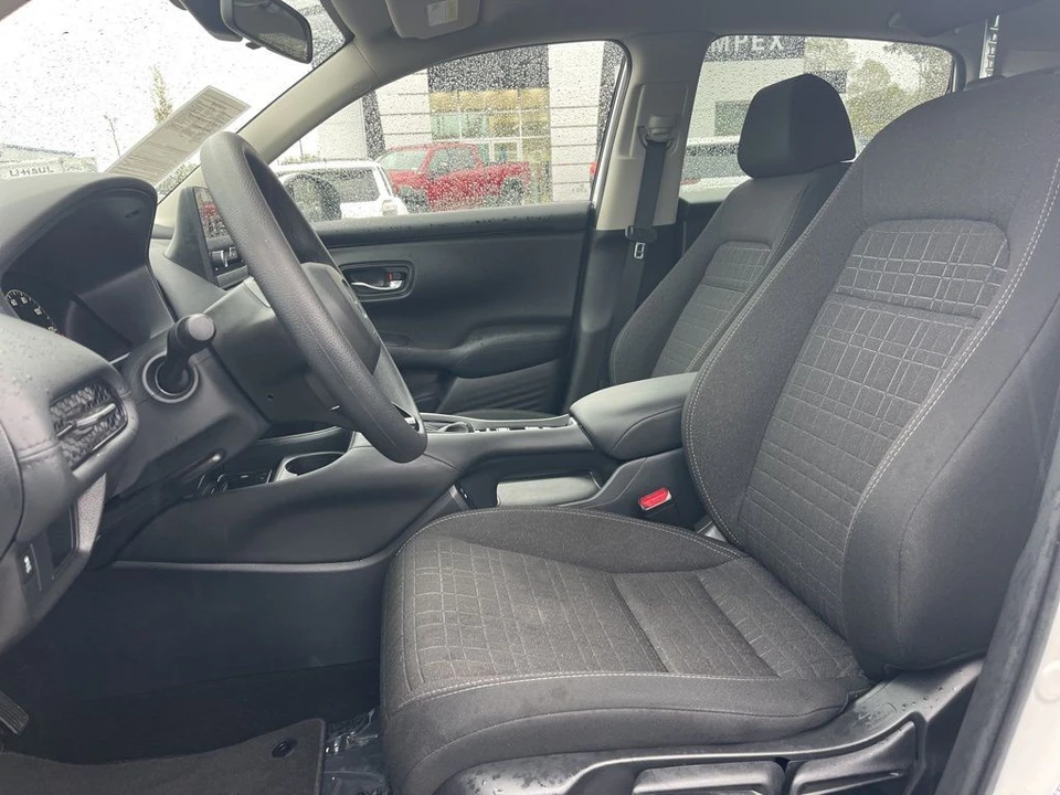 2025 Honda HR-V 3rd Gen - Image 9 of 12