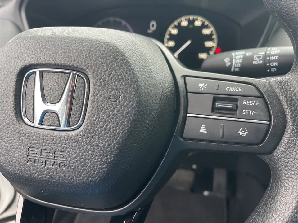 2025 Honda HR-V 3rd Gen - Image 13 of 21