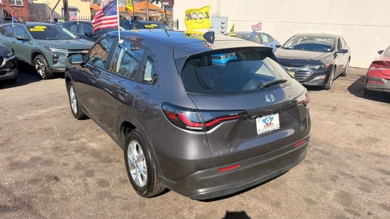 2025 Honda HR-V 3rd Gen - Image 5 of 12