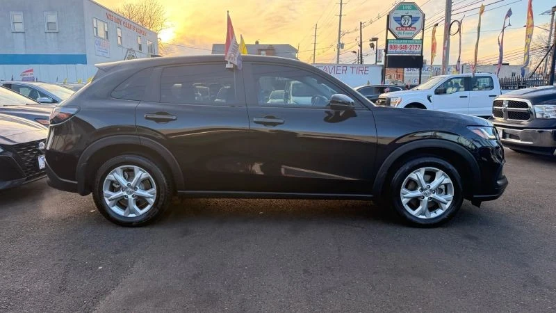 2025 Honda HR-V 3rd Gen - Image 11 of 12