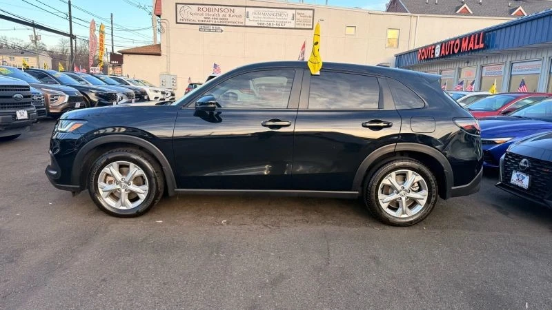 2025 Honda HR-V 3rd Gen - Image 10 of 12