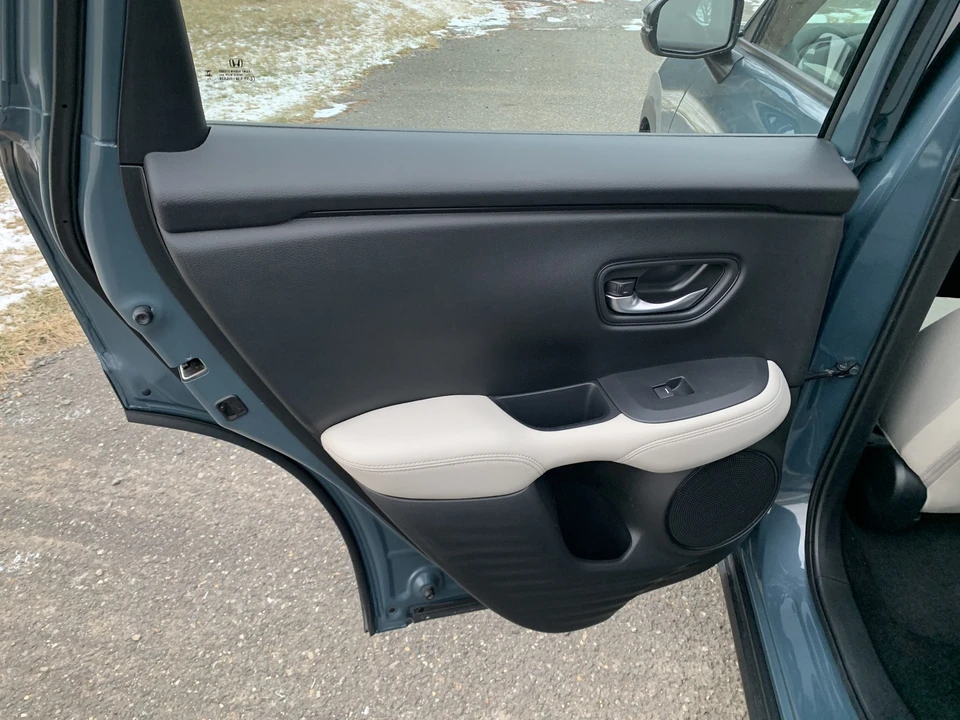 2025 Honda HR-V 3rd Gen - Image 14 of 21
