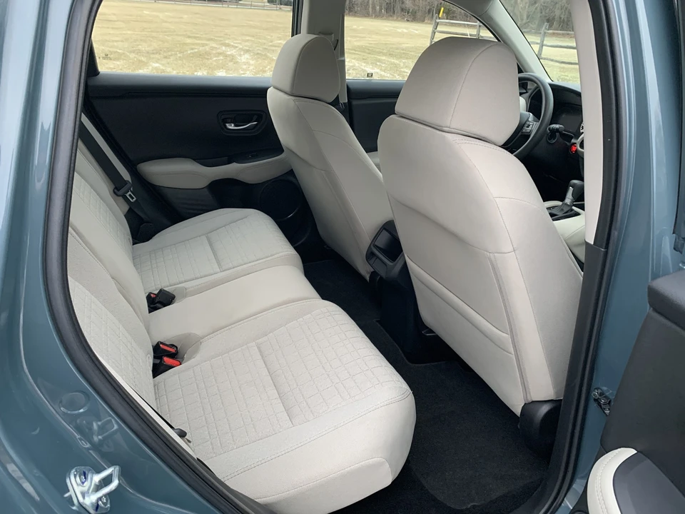 2025 Honda HR-V 3rd Gen - Image 17 of 21