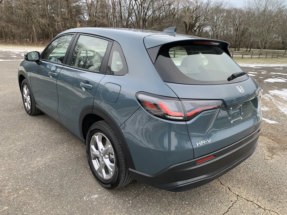 2025 Honda HR-V 3rd Gen - Image 7 of 21