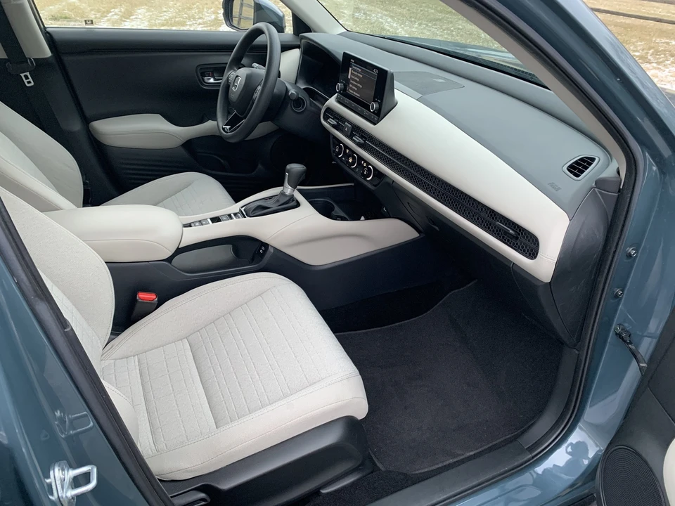 2025 Honda HR-V 3rd Gen - Image 20 of 21