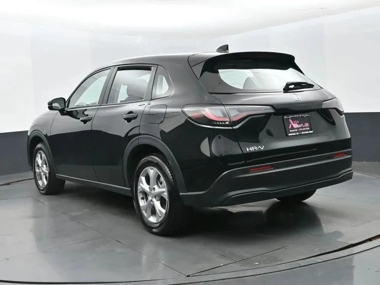 2025 Honda HR-V 3rd Gen - Image 9 of 12
