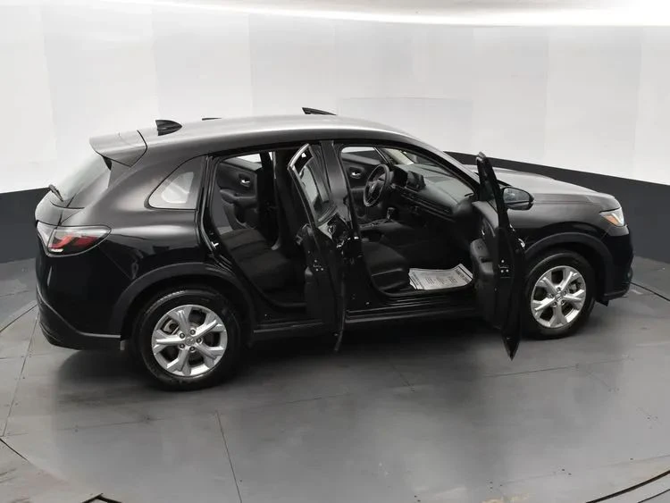 2025 Honda HR-V 3rd Gen - Image 6 of 12