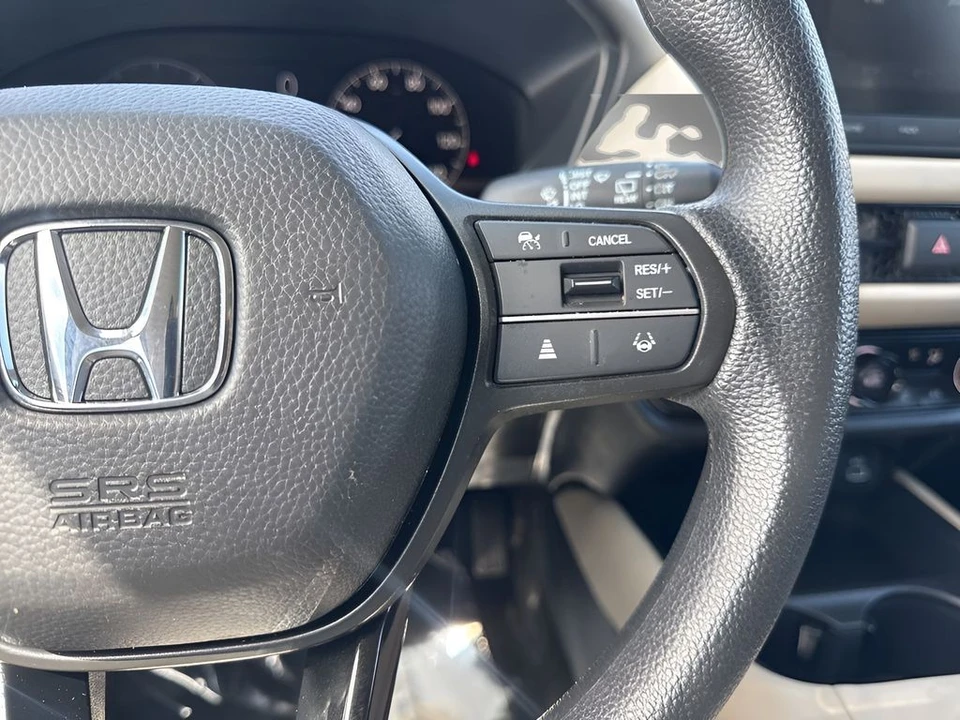 2025 Honda HR-V 3rd Gen - Image 14 of 21