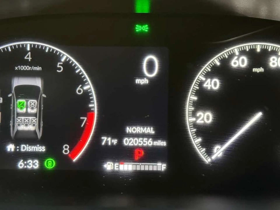 2025 Honda HR-V 3rd Gen - Image 15 of 21