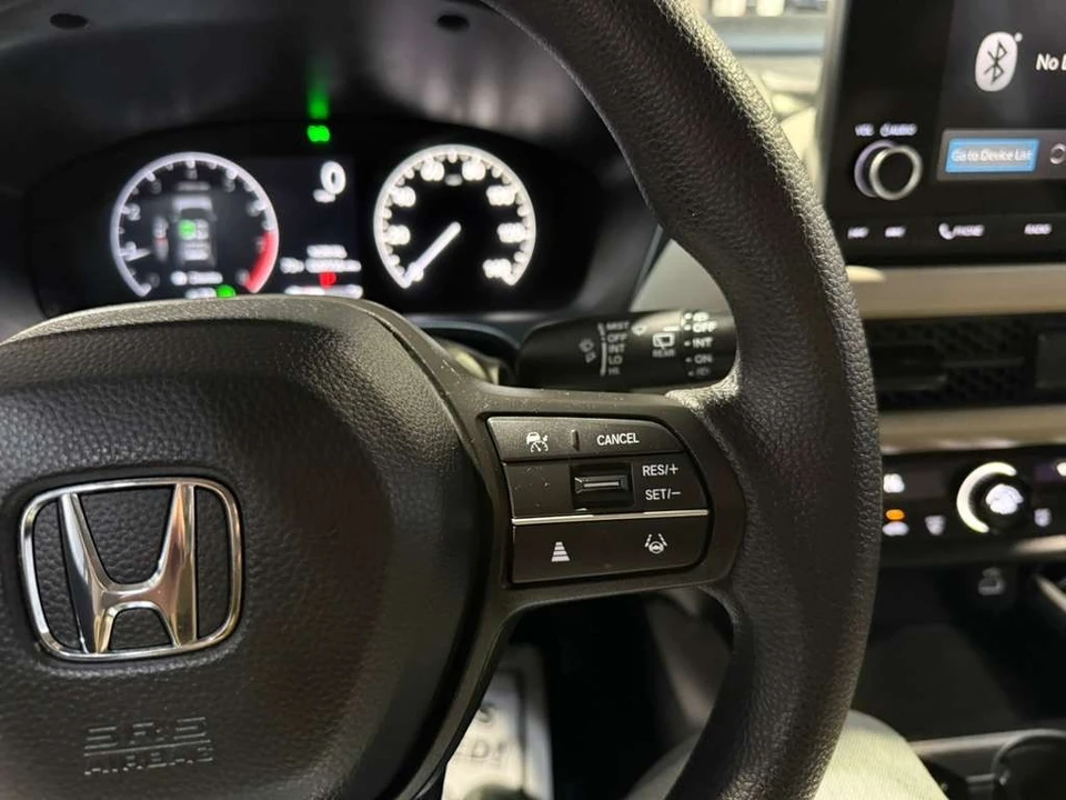 2025 Honda HR-V 3rd Gen - Image 12 of 21