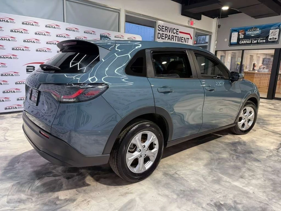 2025 Honda HR-V 3rd Gen - Image 8 of 21