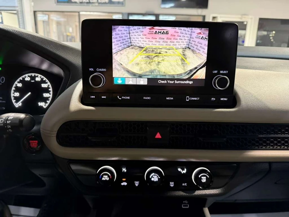 2025 Honda HR-V 3rd Gen - Image 17 of 21