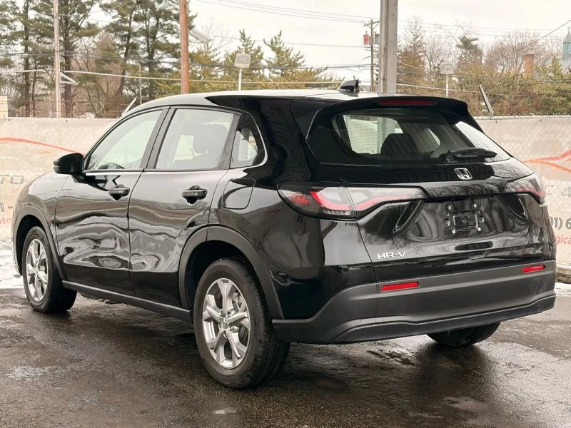 2025 Honda HR-V 3rd Gen - Image 11 of 12