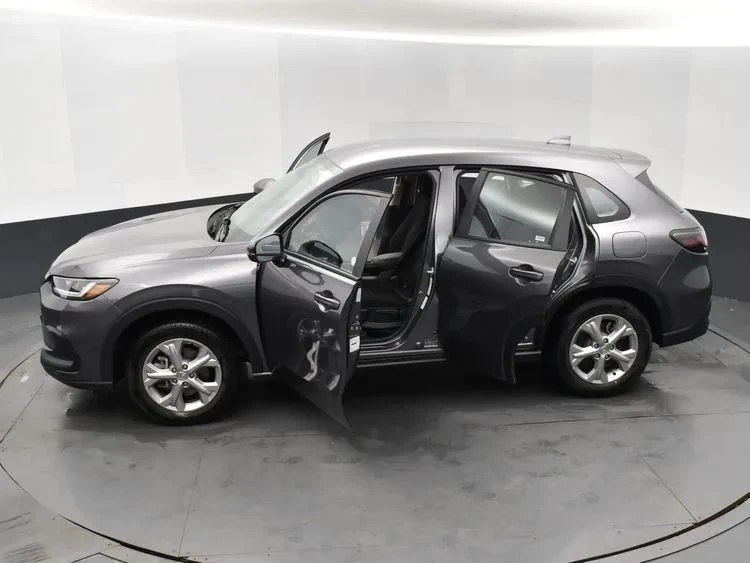 2025 Honda HR-V 3rd Gen - Image 7 of 12