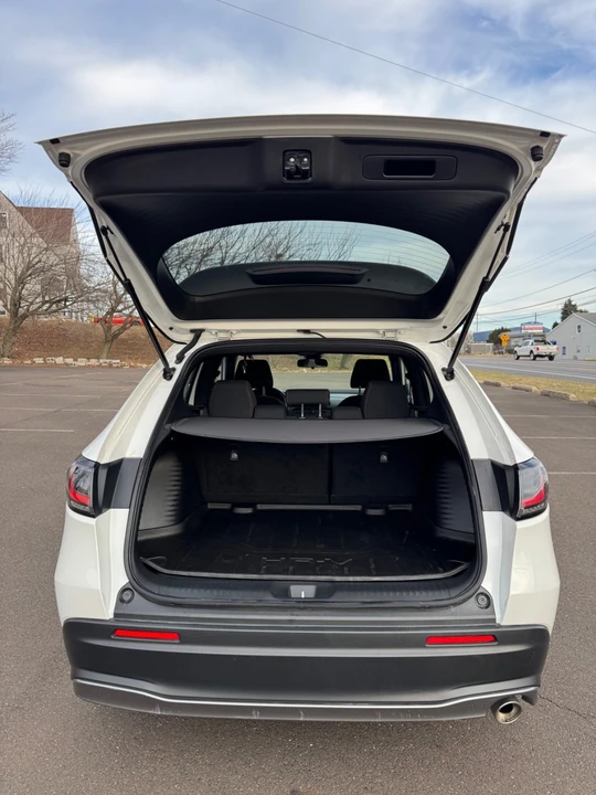 2025 Honda HR-V 3rd Gen - Image 17 of 20