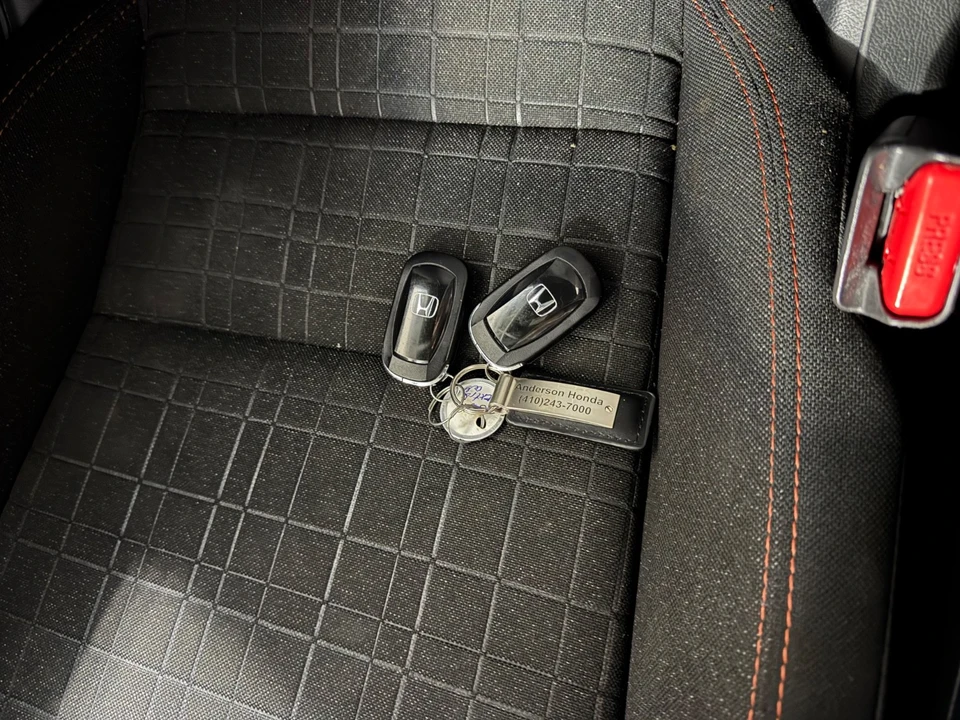 2025 Honda HR-V 3rd Gen - Image 12 of 20