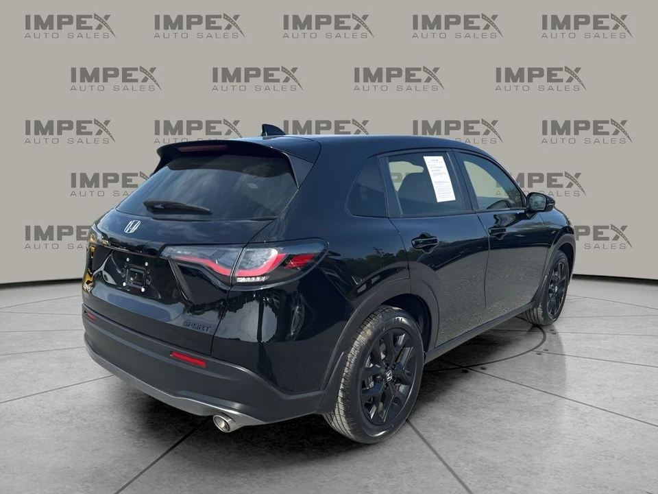 2025 Honda HR-V 3rd Gen - Image 5 of 31