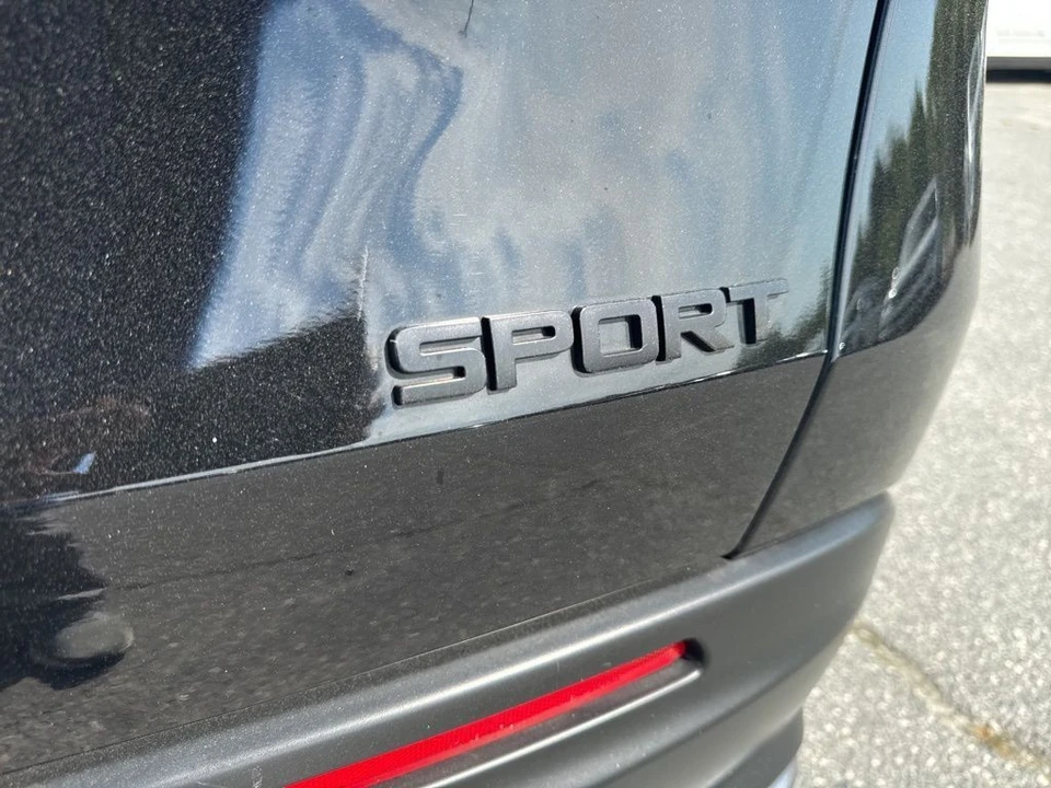 2025 Honda HR-V 3rd Gen - Image 27 of 31