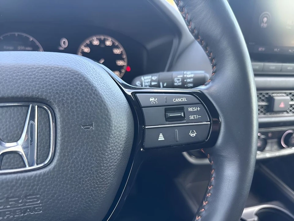 2025 Honda HR-V 3rd Gen - Image 14 of 31