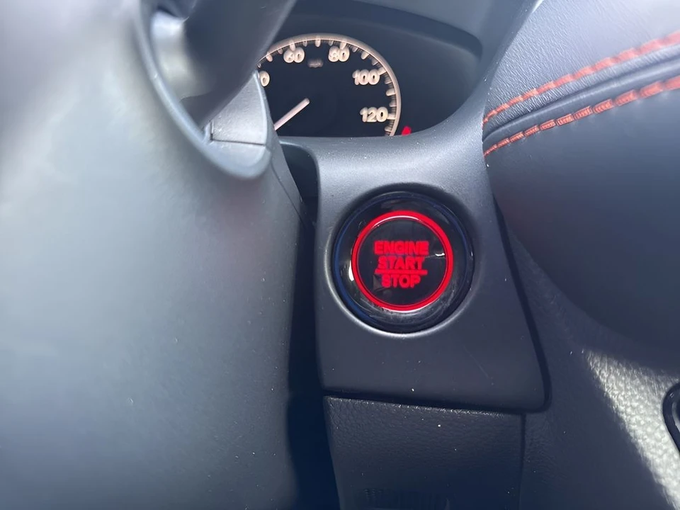 2025 Honda HR-V 3rd Gen - Image 20 of 31