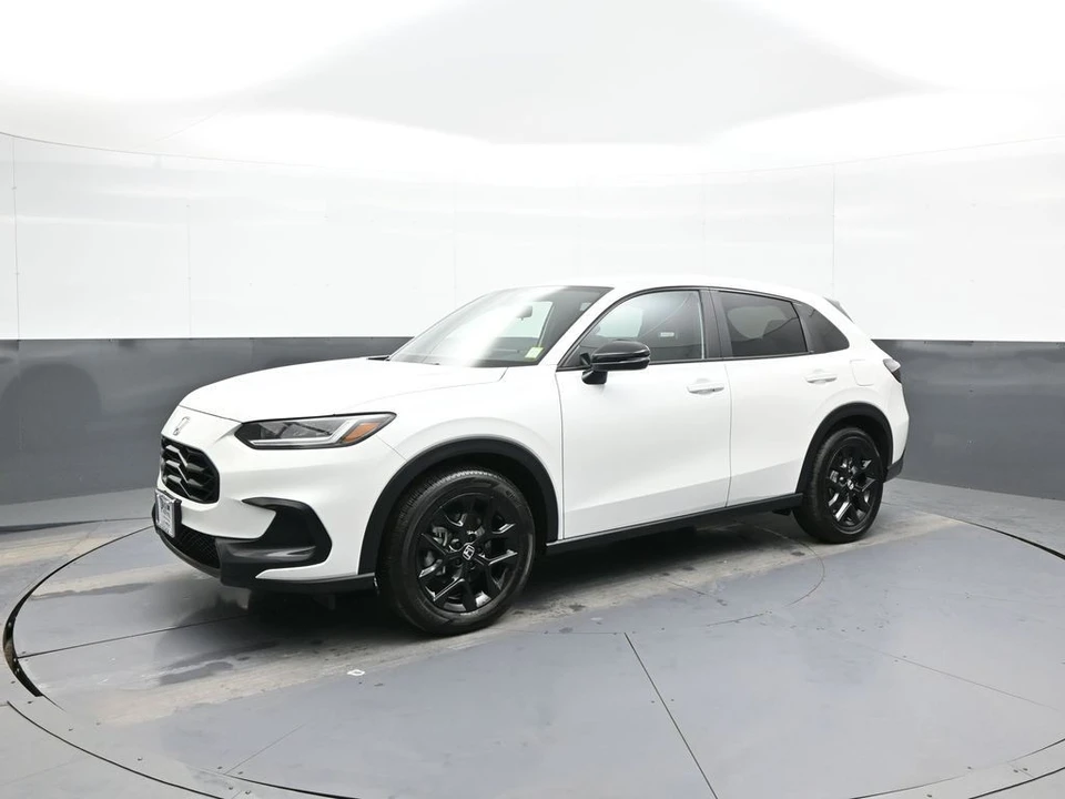 2025 Honda HR-V 3rd Gen - Image 10 of 12