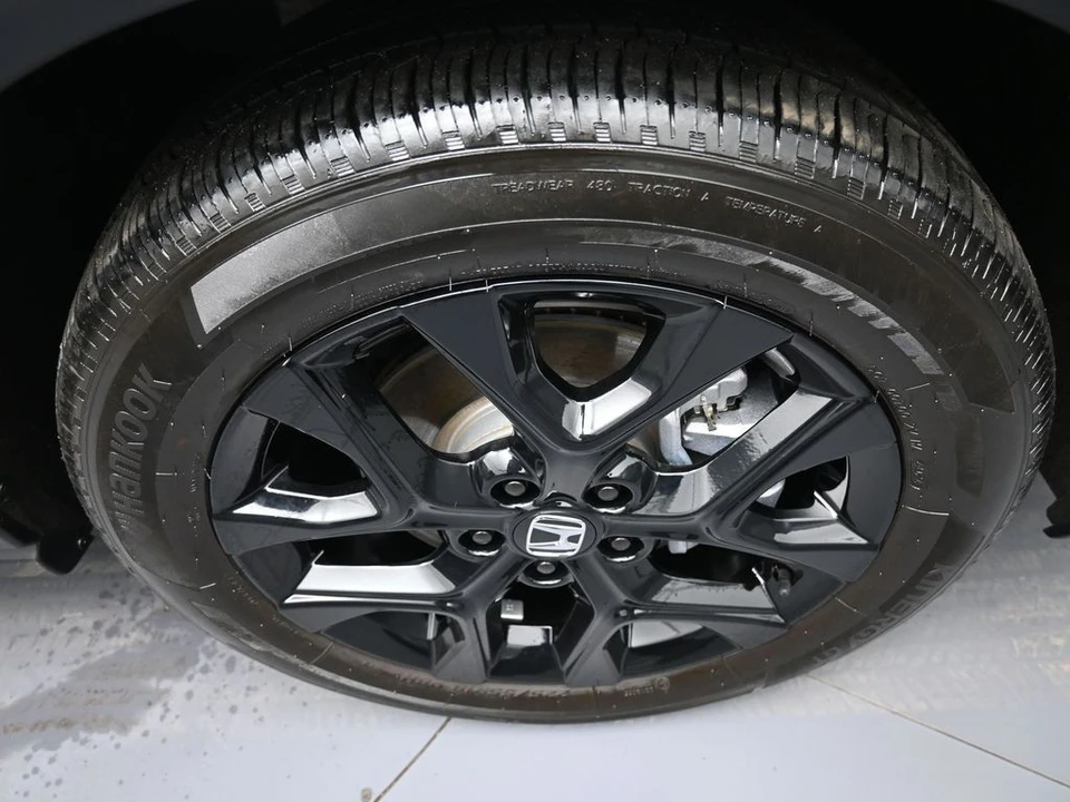 2025 Honda HR-V 3rd Gen - Image 13 of 21