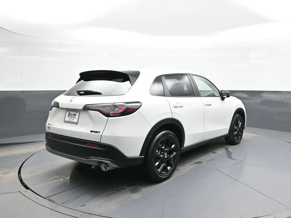 2025 Honda HR-V 3rd Gen - Image 6 of 21