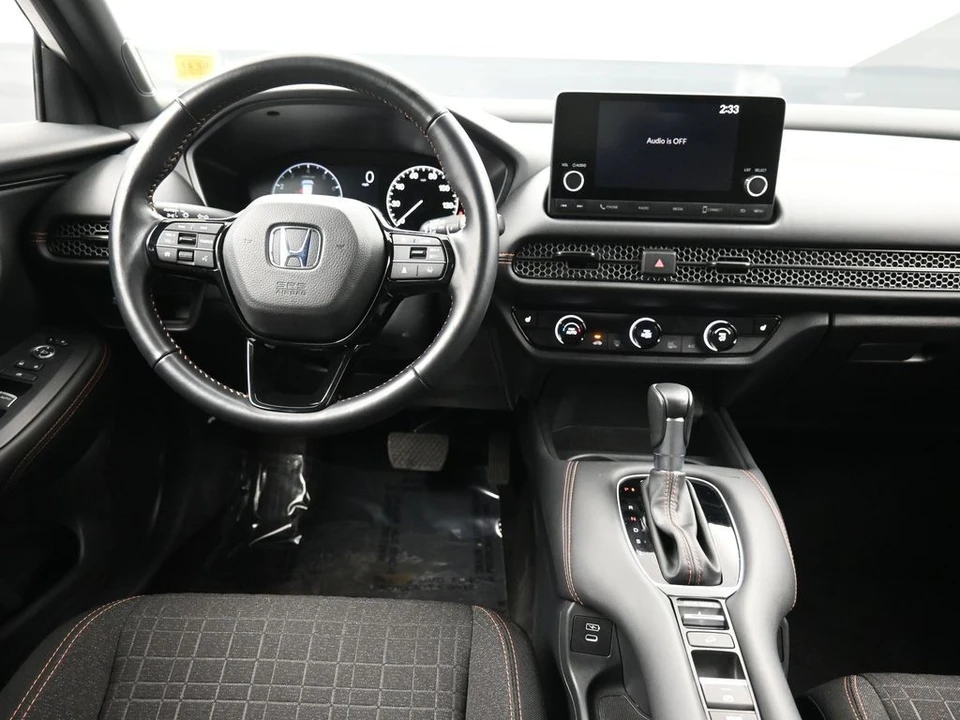 2025 Honda HR-V 3rd Gen - Image 19 of 21