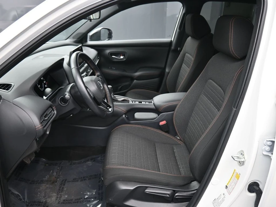 2025 Honda HR-V 3rd Gen - Image 18 of 21
