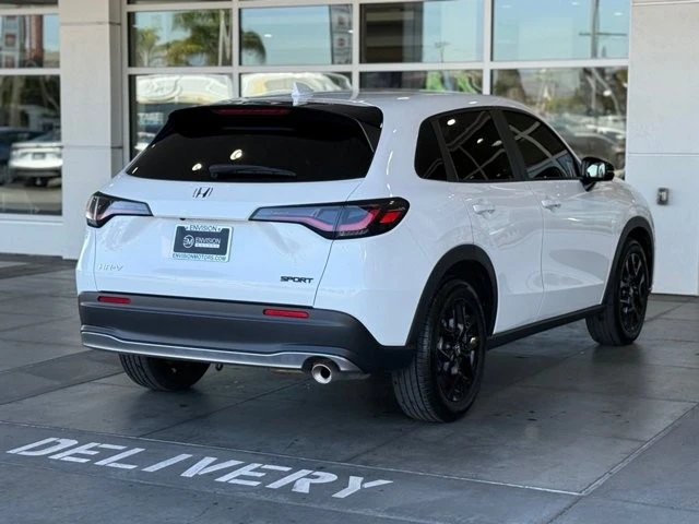 2025 Honda HR-V 3rd Gen - Image 12 of 21