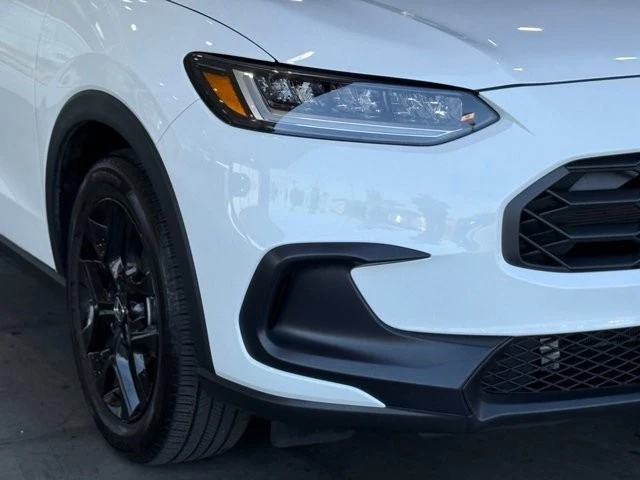 2025 Honda HR-V 3rd Gen - Image 8 of 21