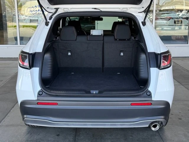 2025 Honda HR-V 3rd Gen - Image 15 of 21