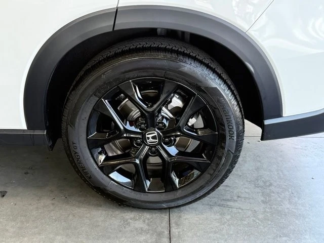 2025 Honda HR-V 3rd Gen - Image 16 of 21