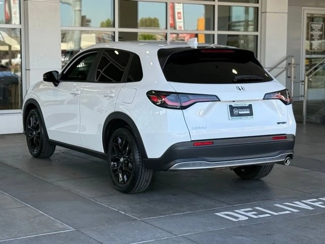 2025 Honda HR-V 3rd Gen - Image 9 of 21