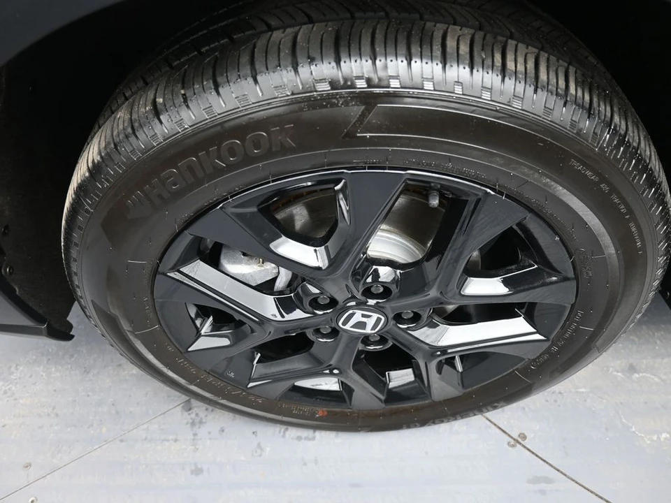 2025 Honda HR-V 3rd Gen - Image 14 of 21