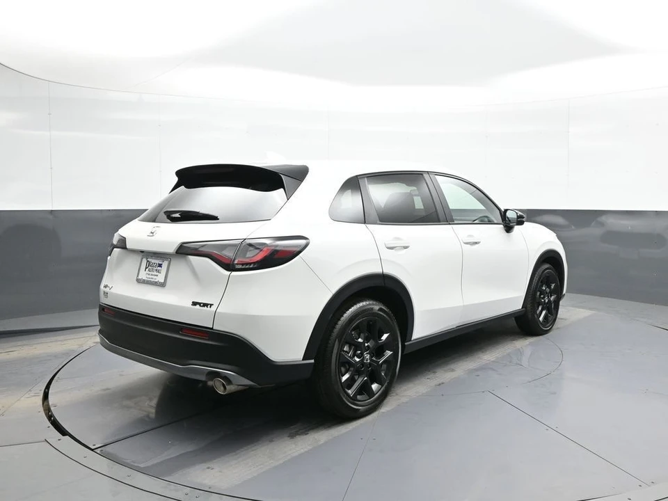 2025 Honda HR-V 3rd Gen - Image 6 of 21