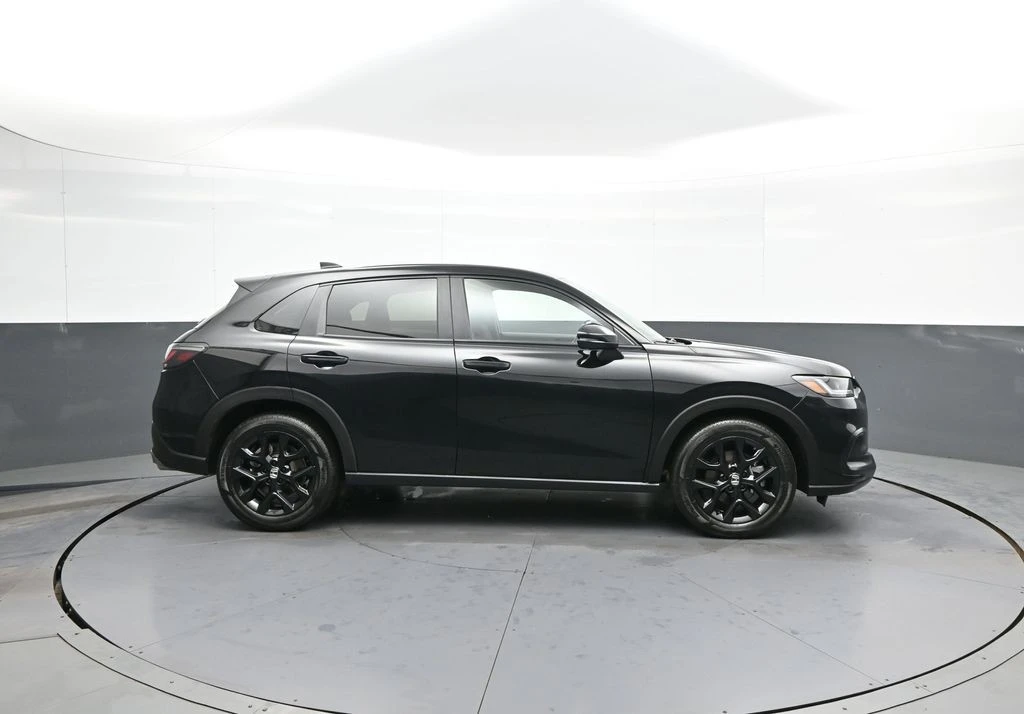 2025 Honda HR-V 3rd Gen - Image 5 of 12