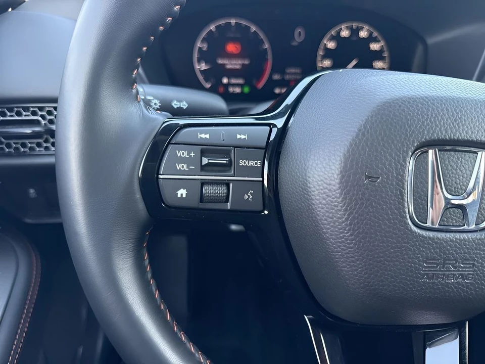 2025 Honda HR-V 3rd Gen - Image 13 of 31