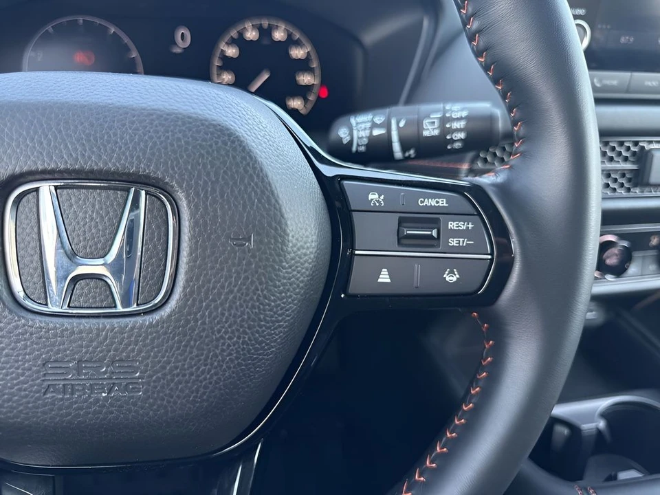 2025 Honda HR-V 3rd Gen - Image 14 of 31