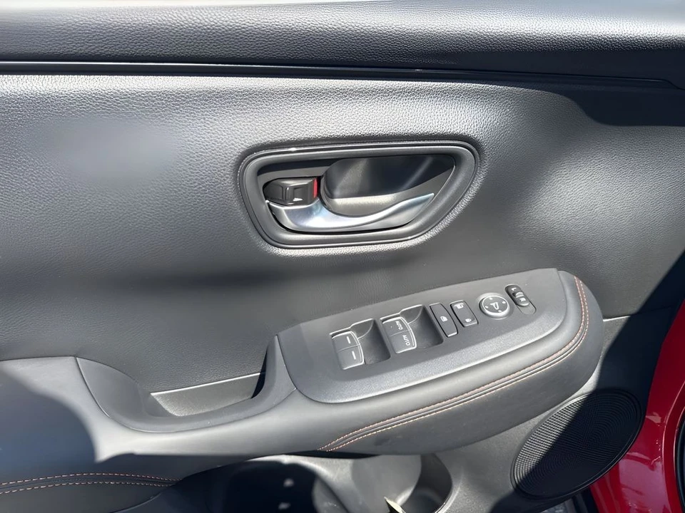2025 Honda HR-V 3rd Gen - Image 25 of 31