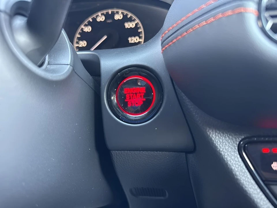 2025 Honda HR-V 3rd Gen - Image 20 of 31