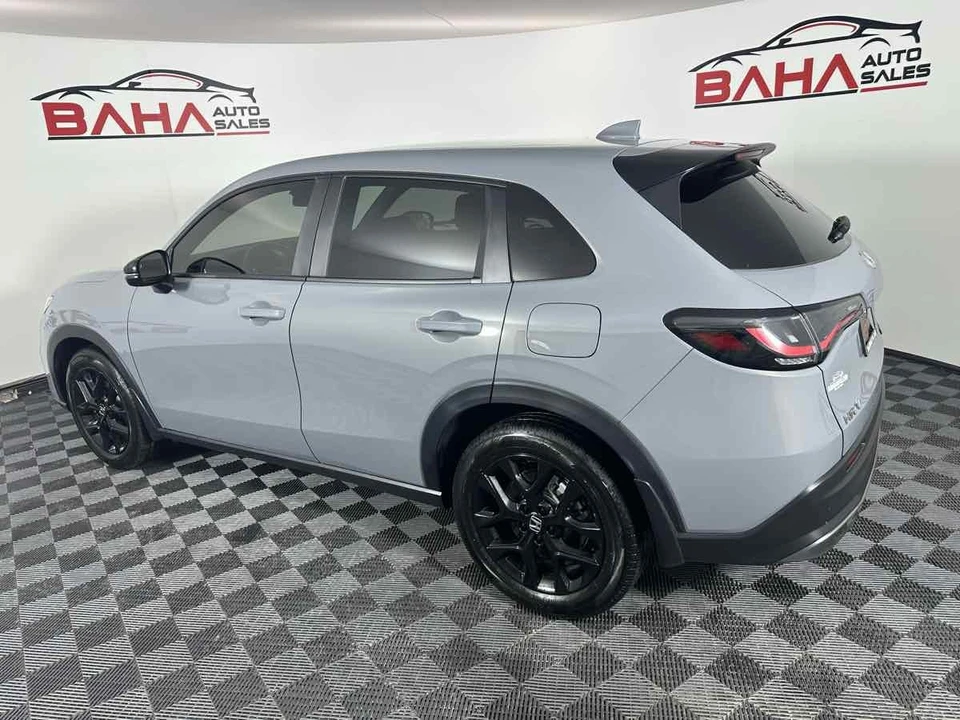 2025 Honda HR-V 3rd Gen - Image 5 of 21