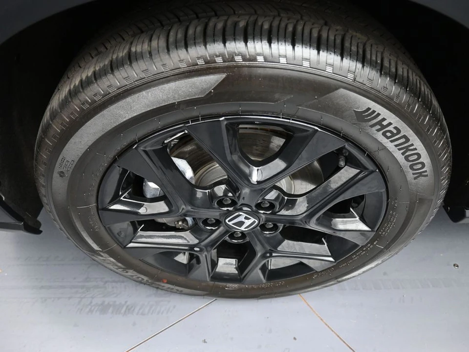2025 Honda HR-V 3rd Gen - Image 14 of 21
