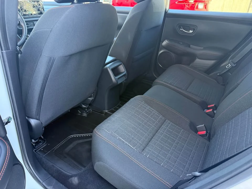 2025 Honda HR-V 3rd Gen - Image 8 of 15