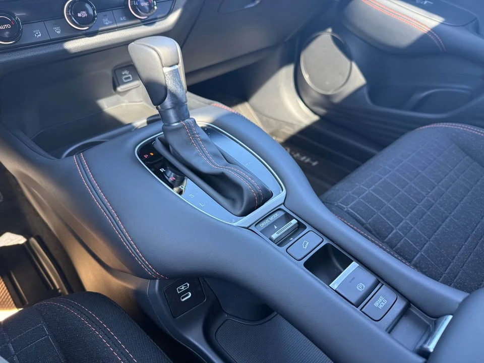 2025 Honda HR-V 3rd Gen - Image 13 of 15
