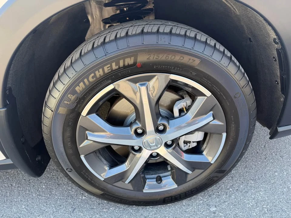2025 Honda HR-V 3rd Gen - Image 14 of 15