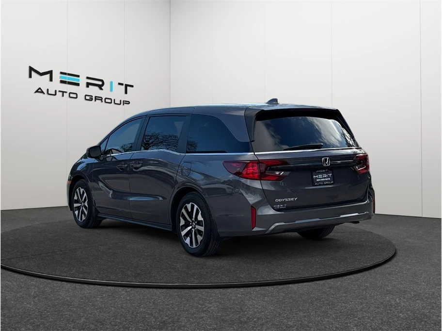 2025 Honda Odyssey - Image 7 of 21