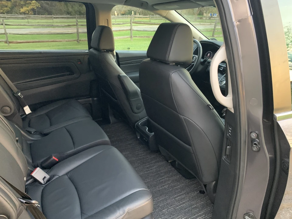 2025 Honda Odyssey - Image 17 of 21